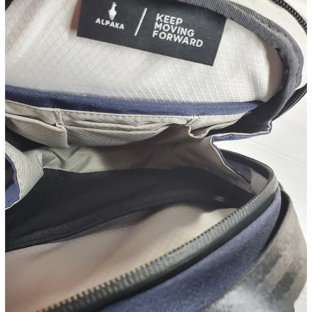 NWT ALPAKA Metro Sling Bag V2, RFID Blocking Crossbody Blue | Axoflux 300D‎